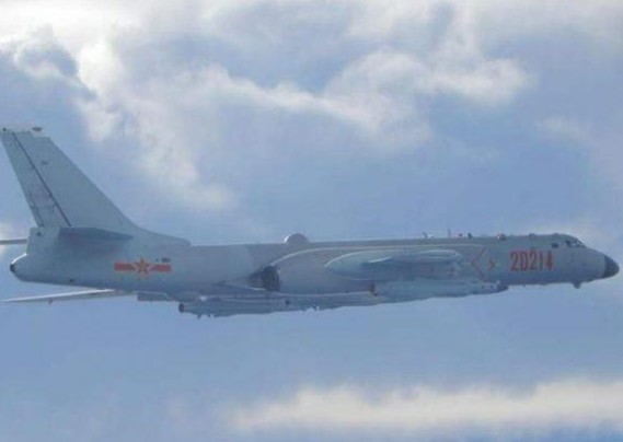 台媒称解放军 27 架次军机在台海周边活动，且有无人机绕台（2023解放军飞机绕台）